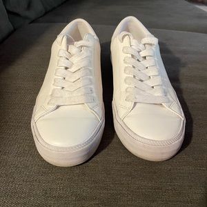 Women’s Tommy Hilfiger sneakers